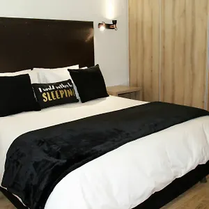 Hotel 205 New Cumberland